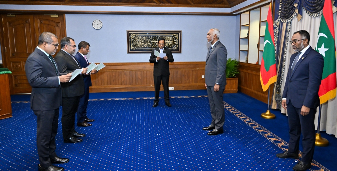 The President reshuffles Cabinet